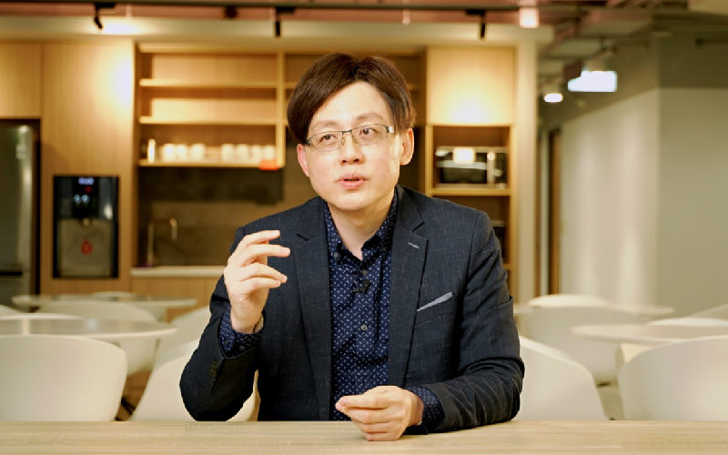 遠傳人才發展暨員工參與處協理李明益，分享企業培訓與人才永續策略。